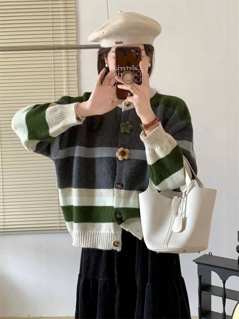 Loose Gentle Round Neck Knitted Cardigan